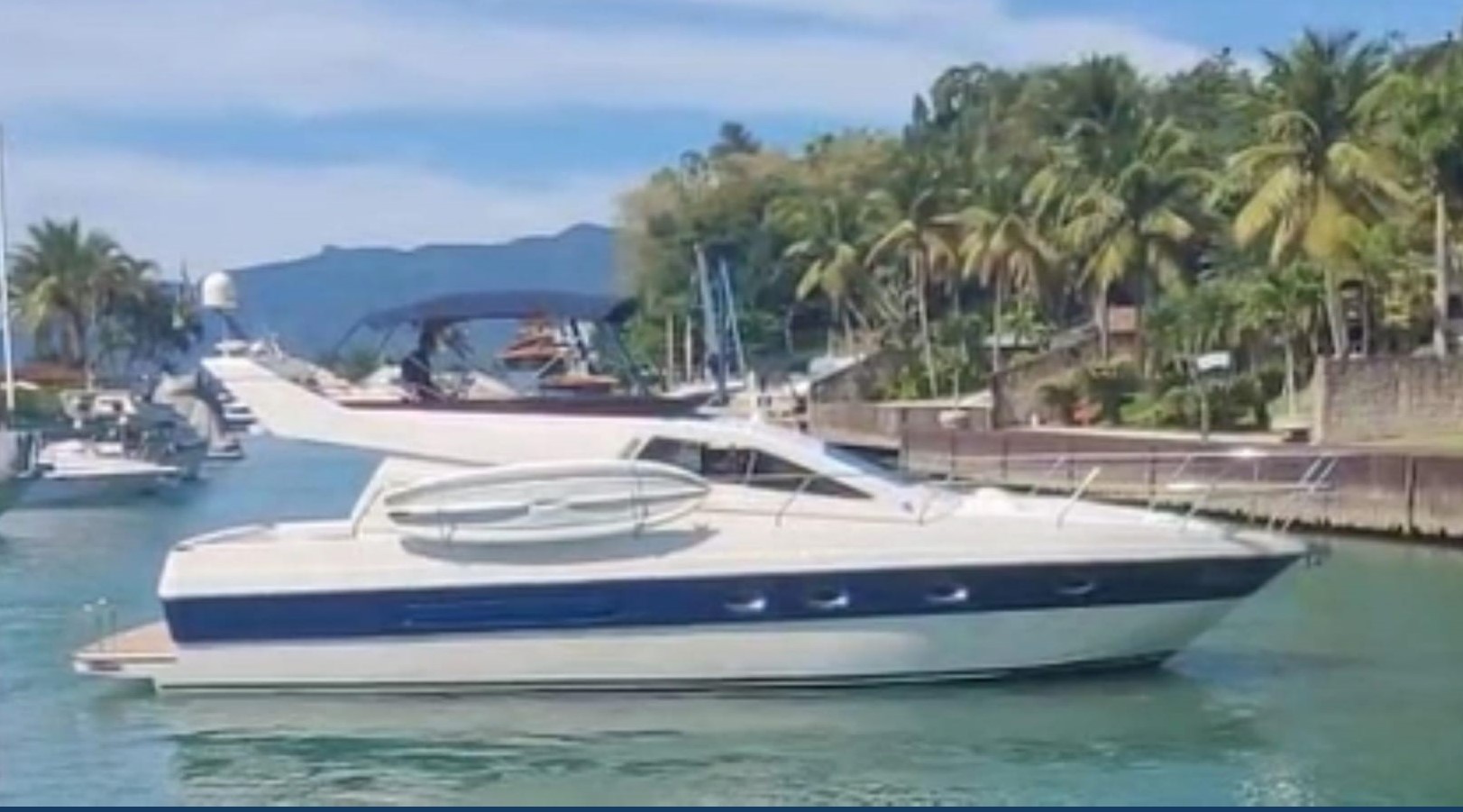 03 INTERMARINE 440 2001 Site